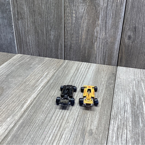 1 Yatming Formula One 11 Vertical 5 Diecast Model Race Car Lot Of 2 Yell… - Picture 7 of 11